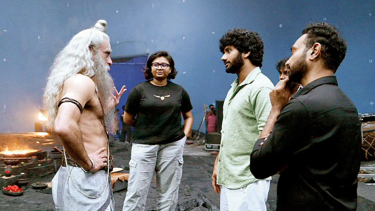 `મહાકાલી`ના સેટ પર અક્ષય ખન્ના