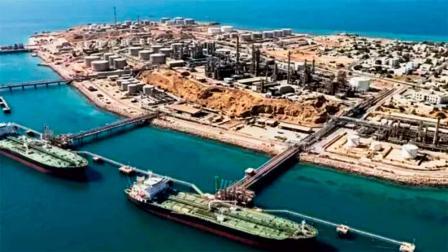 ઈરાનના ખાર્ગ આઇલૅન્ડ પર અમેરિકાના હુમલા છતાં તેલનાં ટૅન્કરો હજી પણ બળતણ લોડ કરી રહ્યાં છે