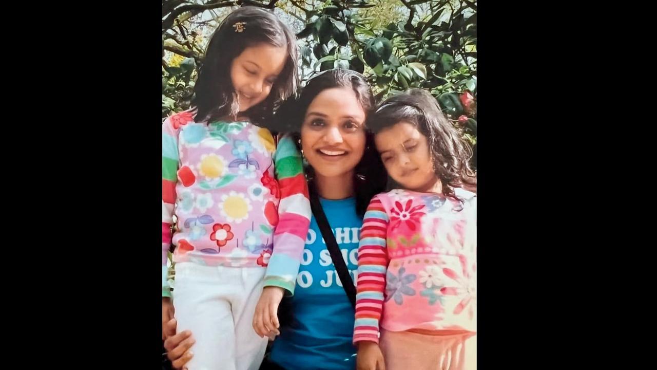 રોઝા-ગર્લ થઈ ગઈ ૫૭ વર્ષની