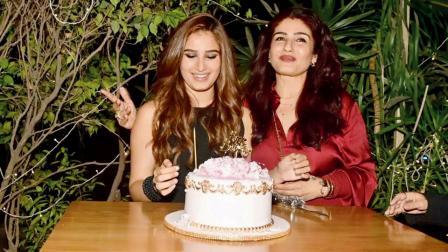 ફોટોગ્રાફર્સ સાથે રાશા થડાણીએ કર્યું બર્થ-ડે સેલિબ્રેશન