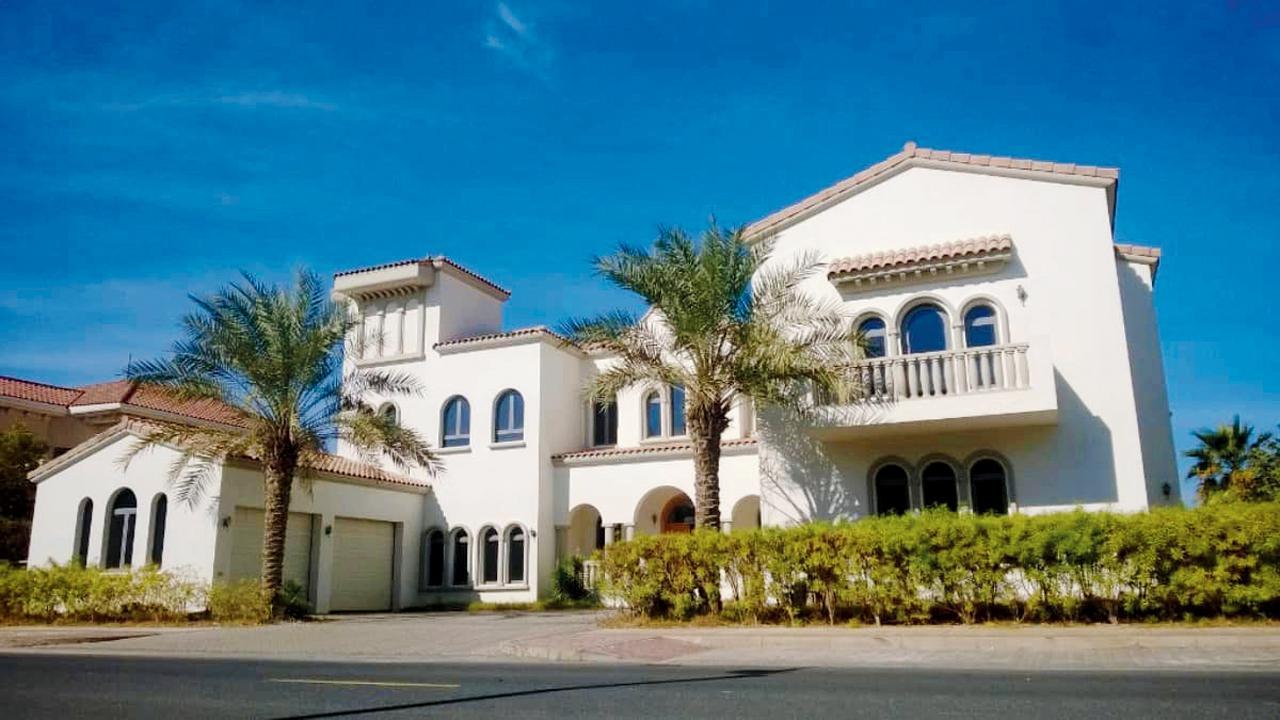 શાહરુખે પોતાના આ દુબઈના બંગલાને પણ મન્નત જેવી જ લાગણી સાથે નામ આપ્યું છે