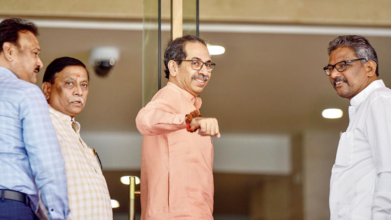 ગઈ કાલે વિધાનભવનમાં ઉદ્ધવ ઠાકરે