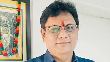 કુલ ૪૦૦ જેટલા એમ્પ્લૉઈઝ ધરાવતી ૪ કંપનીના ફાઉન્ડર વિરાજ મજમુદાર સોશ્યલ ઑન્ટ્રપ્રનર તરીકે સક્રિય છે. 