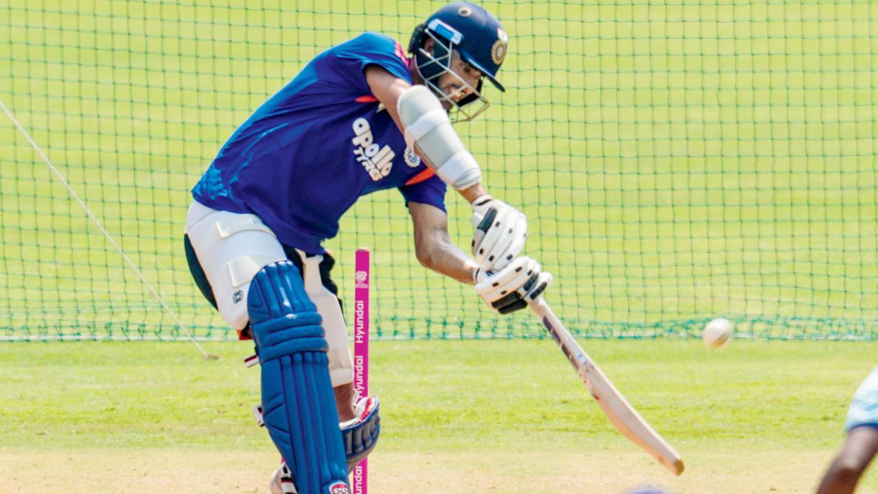 વાનખેડે સ્ટેડિયમમાં આજે ભારત અને ઇંગ્લૅન્ડ વચ્ચે સેમી-ફાઇનલનો જંગ