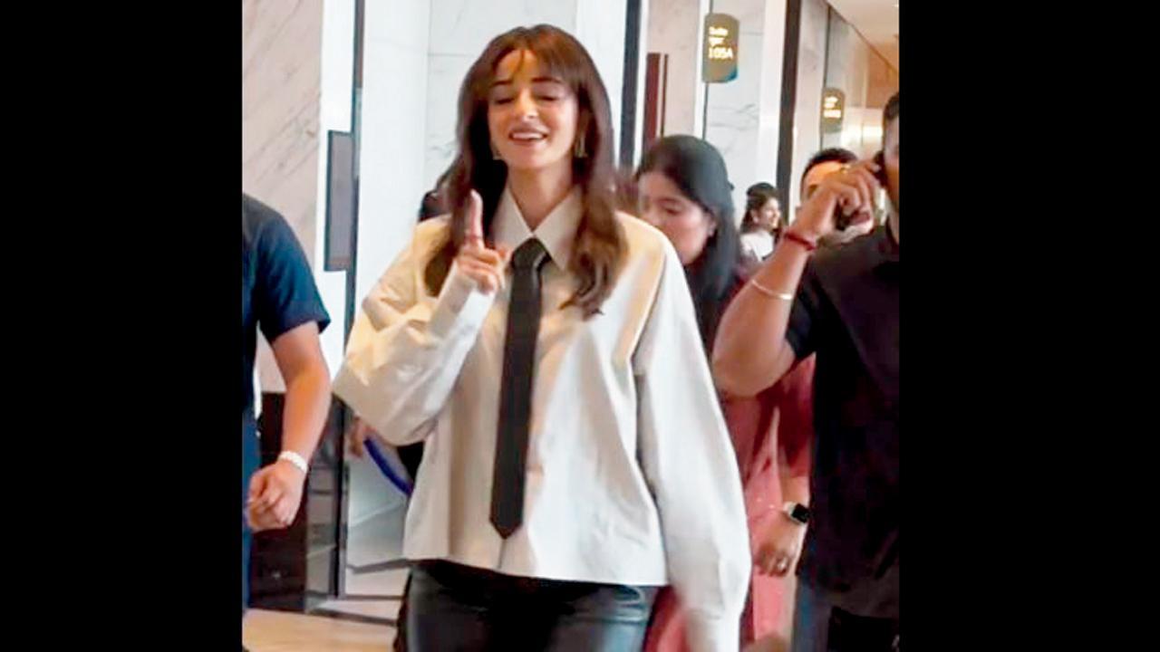 અનન્યાનો એક વિડિયો હાલમાં ચર્ચામાં છે