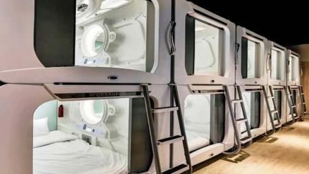 મુંબઈ સેન્ટ્રલ સ્ટેશને આપવામાં આવતી પૉડ હોટેલ ફૅસિલિટીનો મુસાફરો દ્વારા ભરપૂર ઉપયોગ કરવામાં આવે છે.