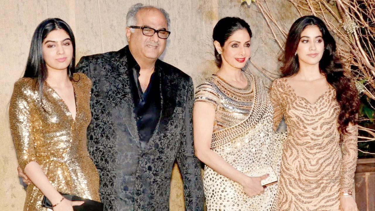 બોની કપૂર અને તેમની દીકરીઓ જાહ્‍નવી તથા ખુશીએ હવે દિવંગત શ્રીદેવીની ચેન્નઈની મિલકત વિવાદ મામલે મદ્રાસ હાઈ કોર્ટનો દરવાજો ખટખટાવ્યો