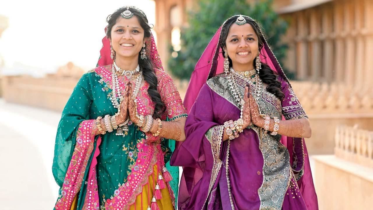 દીક્ષાર્થી બહેનો (ડાબેથી) ડૉ. આયુષી જૈન અને CA યુક્તા જૈન.