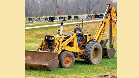 ઍલનનું કહેવું છે કે તેણે આખી જિંદગી અને આખું વર્ષ કબરો જ ખોદી છે