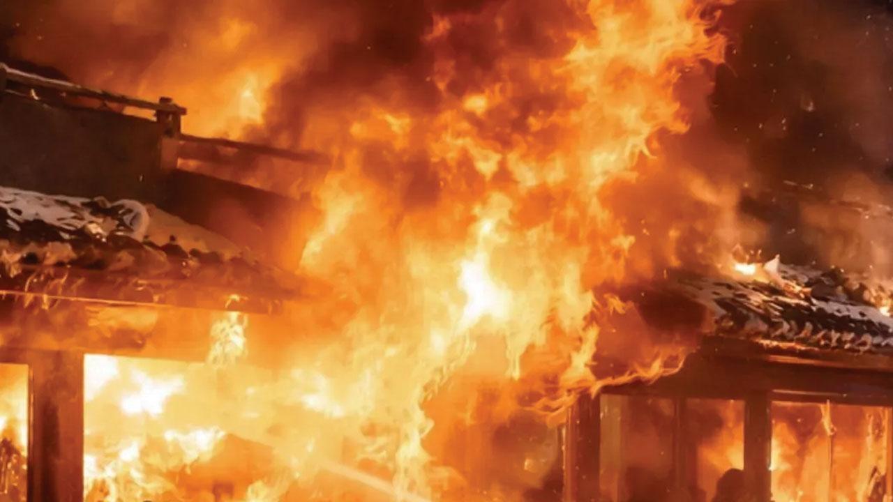Gujarat: સૂરતમાં એક ઘરમાં લાગી આગ, એક જ પરિવારના પાંચ જીવતાં હોમાયાં