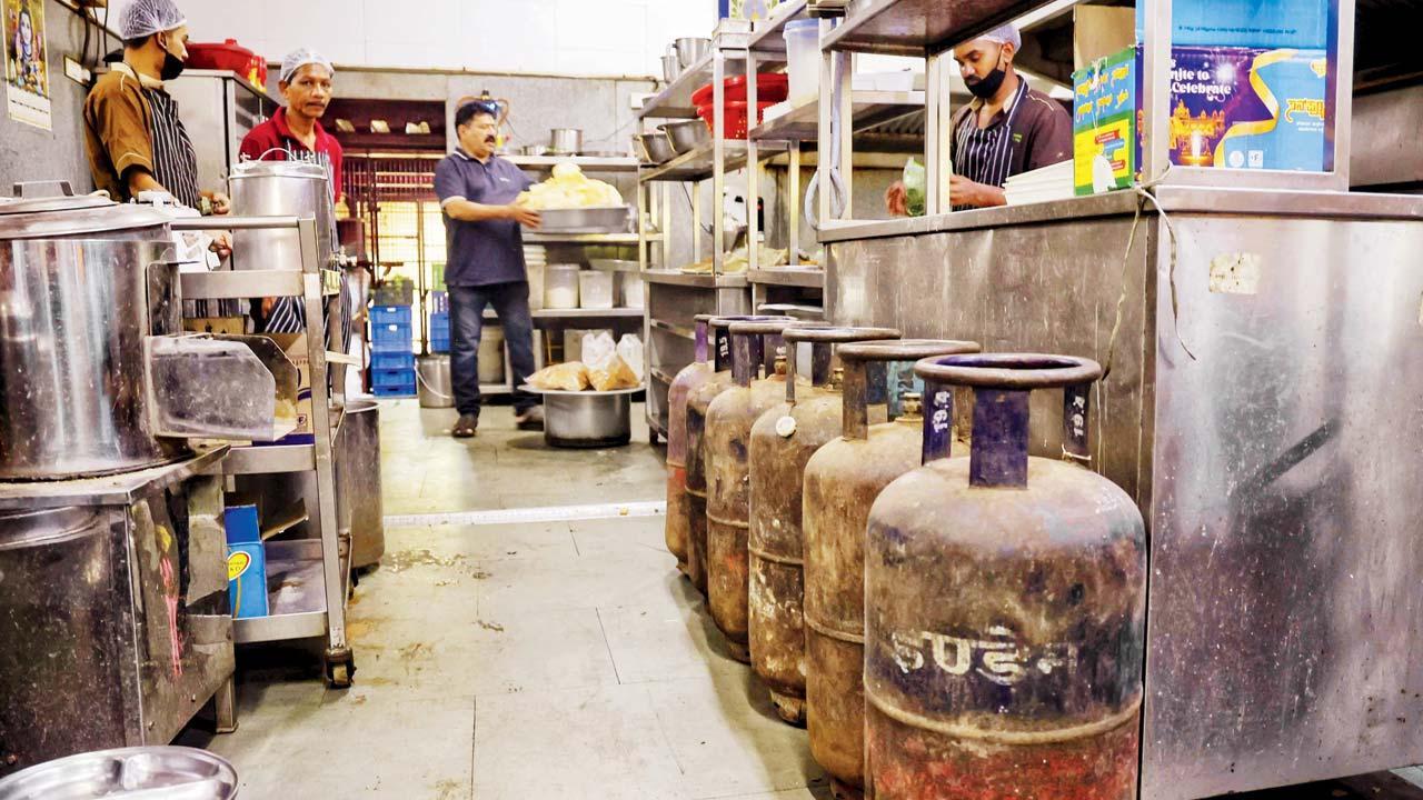 પ્રતીકાત્મક તસવીર