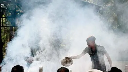 ડૉક્ટરોના કહેવા મુજબ હરીશનાં બે ફેફસાં, બે કિડની અને બે કૉર્નિયા દાન કરવામાં આવ્યાં છે.