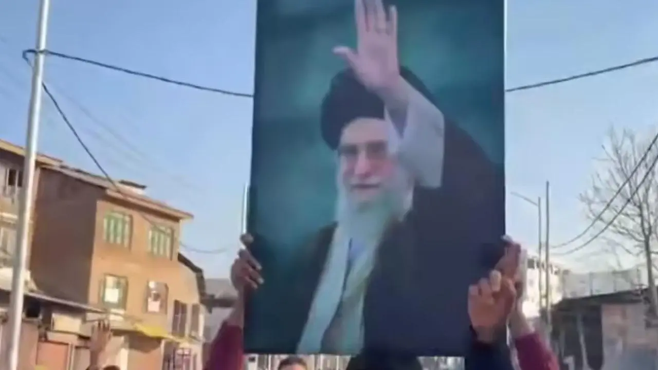 શ્રીનગરમાં હજારો લોકોનો જમાવડો (તસવીર સૌજન્ય: સોશિયલ મીડિયા)