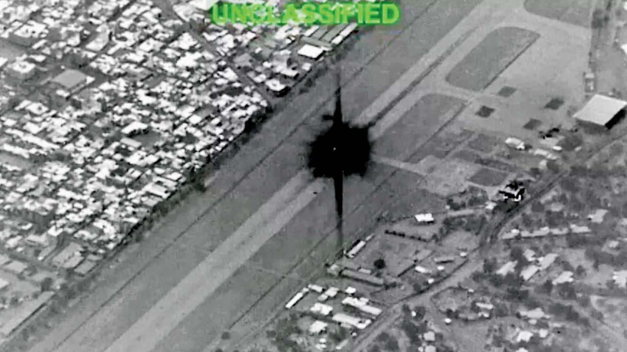 ખાર્ગ ટાપુ પર હુમલાનો દાવો કરીને ડોનલ્ડ ટ્રમ્પે સોશ્યલ મીડિયા પર શૅર કરેલા વિડિયોનો સ્ક્રીન-શૉટ.