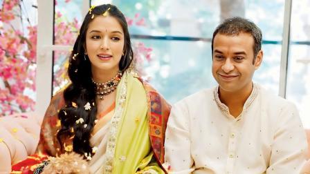 મધુ જાણીતા ફિલ્મ નિર્માતા છે જ્યારે ઇરા ત્રિવેદી એક પ્રખ્યાત લેખિકા અને યોગા શિક્ષિકા છે