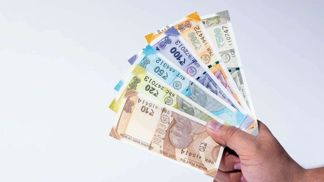 પ્રતીકાત્મક તસવીર