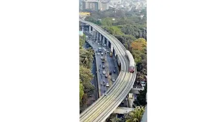 ડબલ-ડેકર બ્રિજ