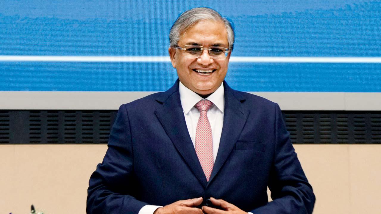 દિલ્હીમાં ગઈ કાલે એક પ્રેસ-કૉન્ફરન્સમાં મુખ્ય ચૂંટણી-કમિશનર જ્ઞાનેશ કુમારે ચૂંટણીની તારીખો જાહેર કરી હતી.