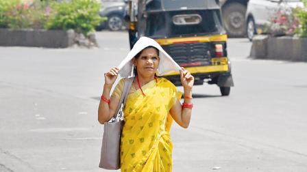 એકાદ-બે દિવસ મુંબઈ મેટ્રોપૉલિટન રીજનમાં આવી જ રીતે ગરમીનો પારો ૩-૩ ડિગ્રી ઉપર રહેશે એવી આગાહી