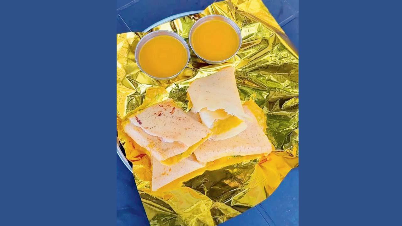 આમ રસ ચીઝ ઢોસા
