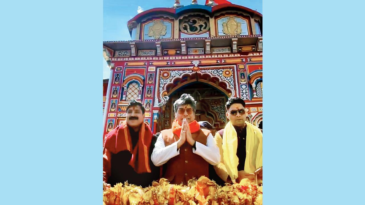 આશુતોષ રાણા બાબા કેદારનાથના ધામમાં