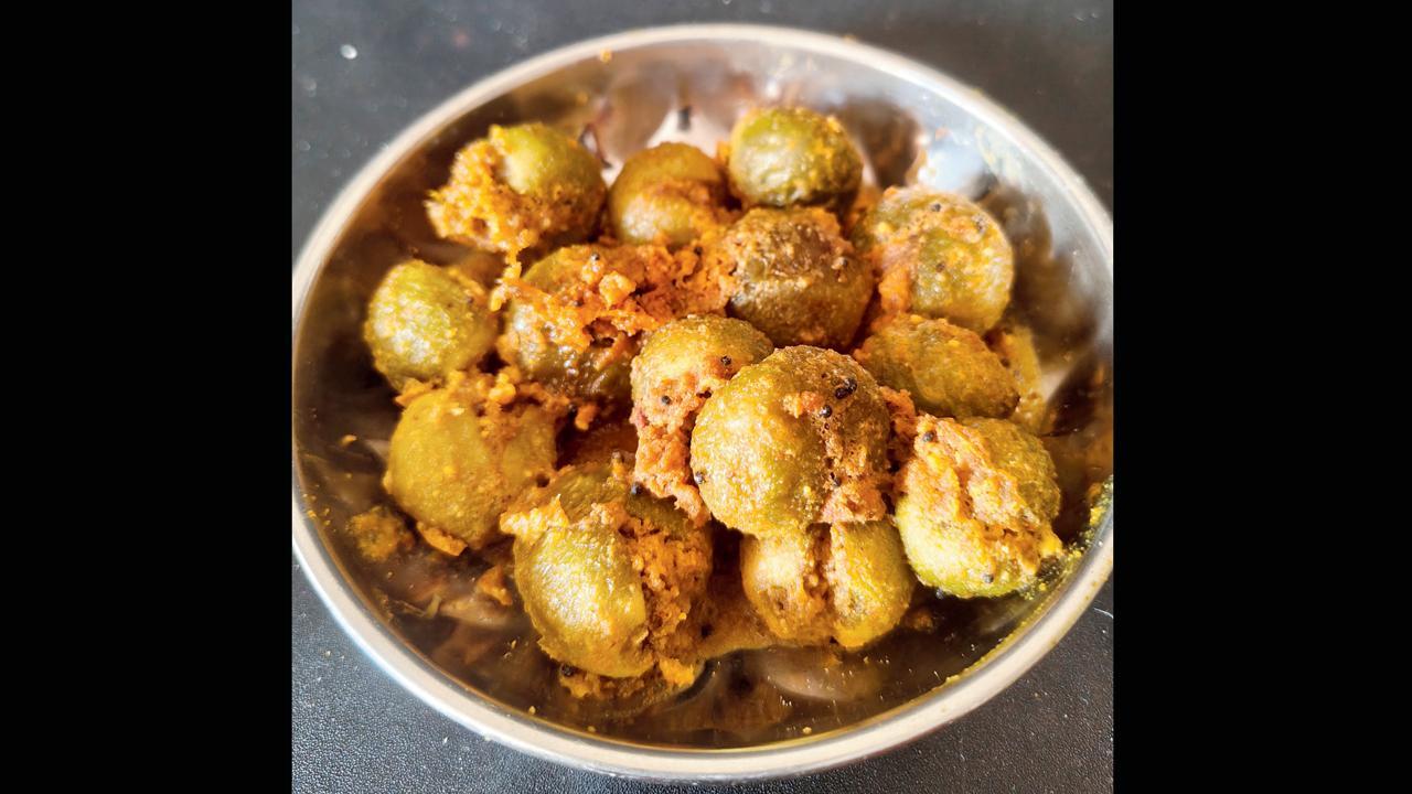 ભરેલાં ગૂંદાં (સંભારો)