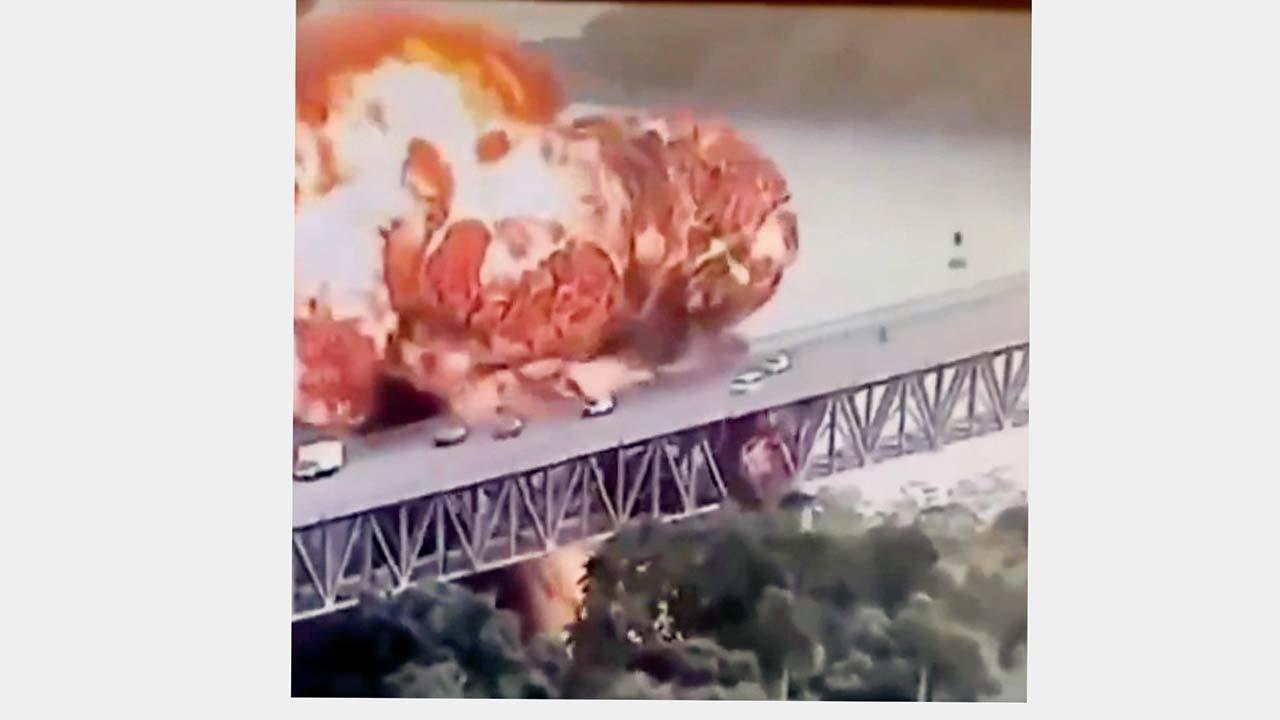પ્રતીકાત્મક તસવીર