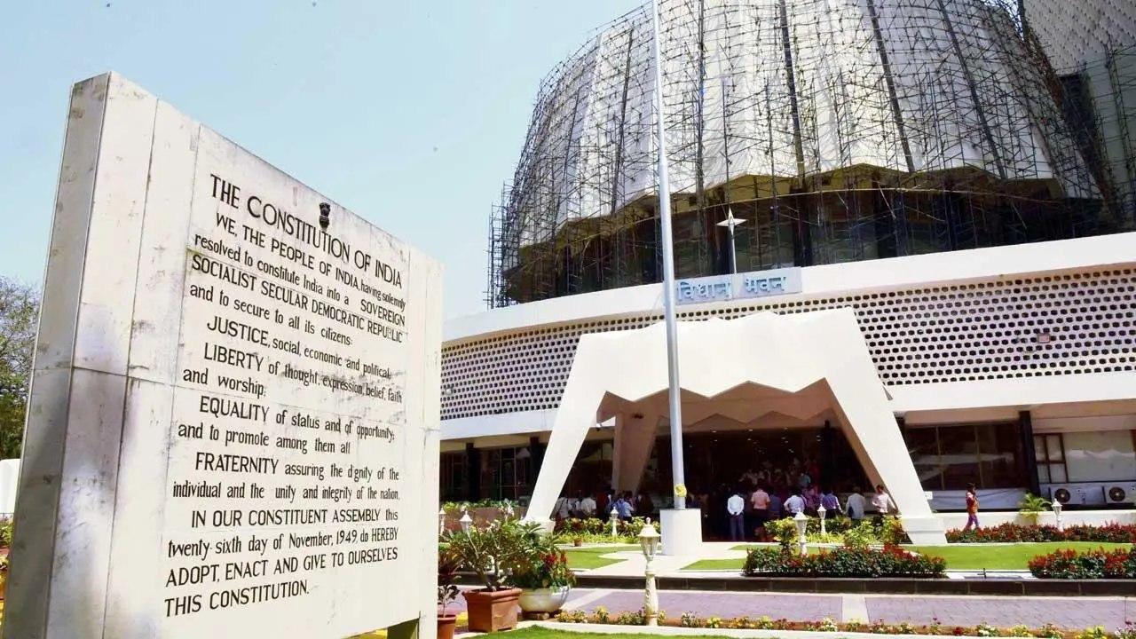 પ્રતીકાત્મક તસવીર (સૌજન્ય: મિડ-ડે)