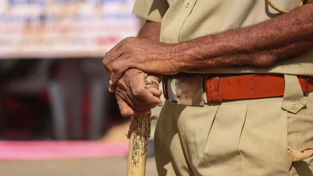 પ્રતીકાત્મક તસવીર (સૌજન્ય: મિડ-ડે)