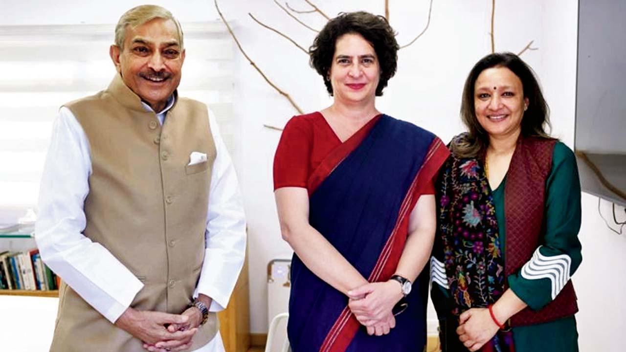 પિતા પ્રમોદ તિવારી, પ્રિયંકા ગાંધી સાથે આરાધના મિશ્રા.