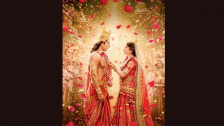 રણબીર કપૂર અને યશની ફિલ્મ ‘રામાયણ’ના નિર્માતાઓએ કરવા ચૌથના અવસરે ફિલ્મનું ‘જુડી જોડી’ ગીત રિલીઝ કરીને ચાહકોને મોટી ભેટ આપી છે.