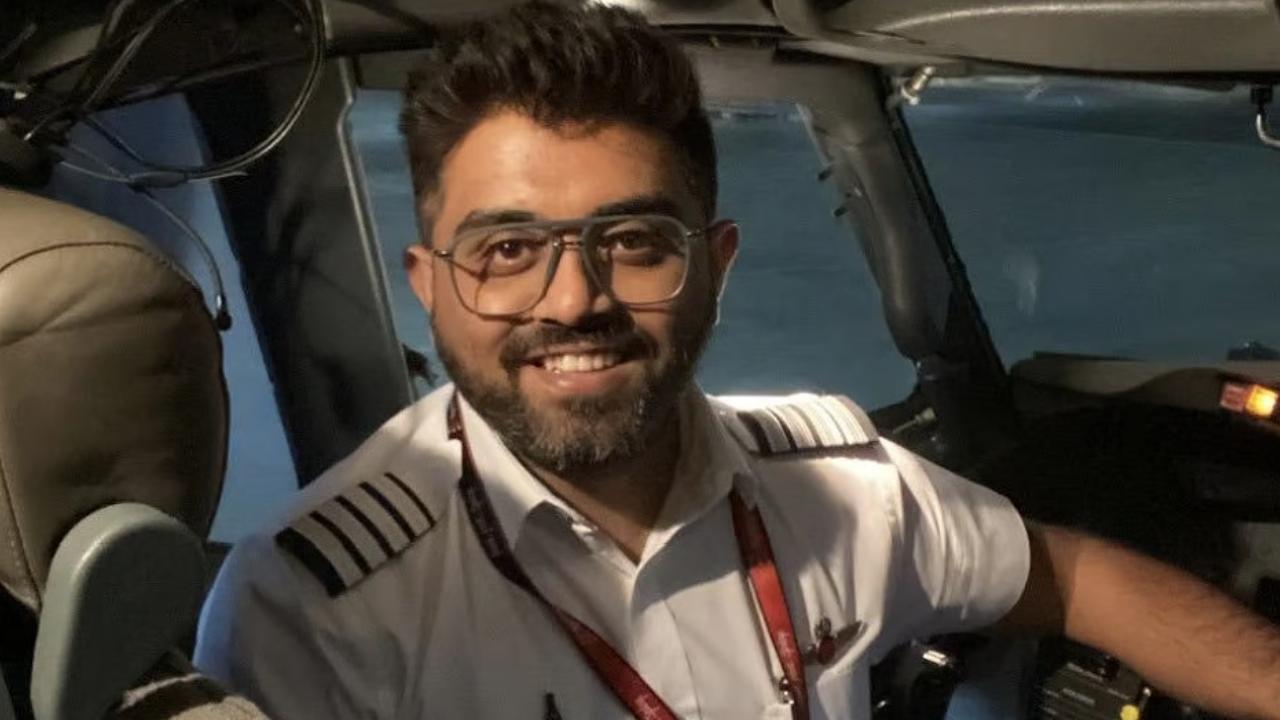 ભારતીય પાઇલટ કૅપ્ટન સ્મિત મચ્છર