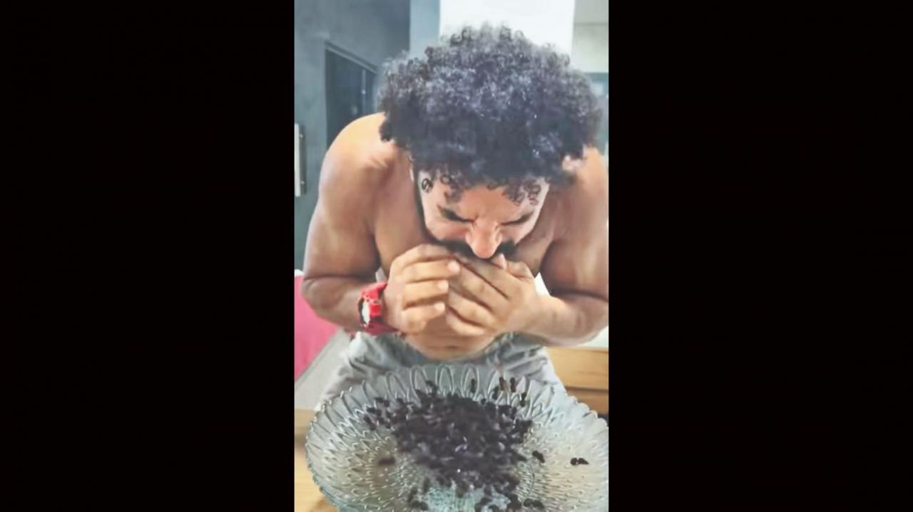 વાઇરલ વિડીયોમાંથી સ્ક્રીનશૉટ