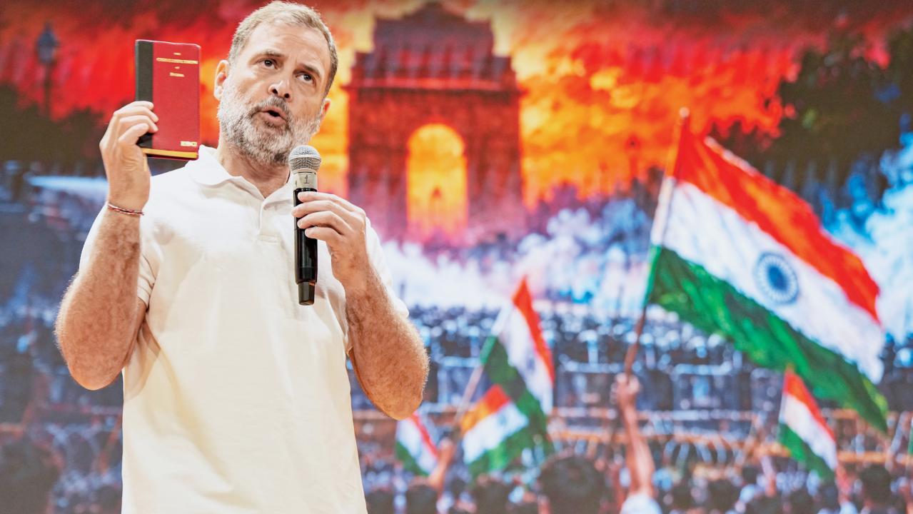 ગઈ કાલે પ્રેસ કૉન્ફરન્સમાં રાહુલ ગાંધી.