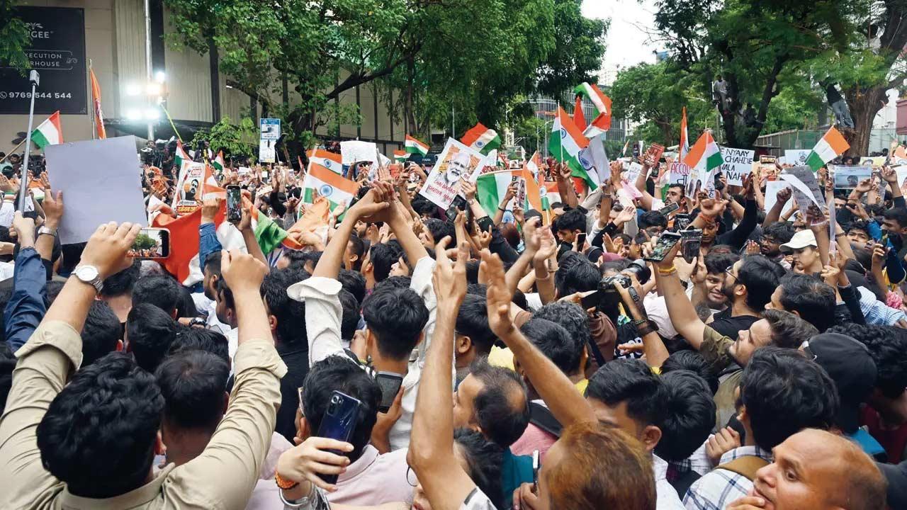 પ્રતીકાત્મક તસવીર