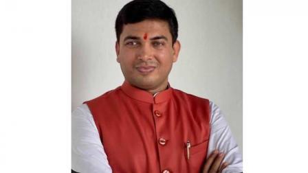 આચાર્ય પવન ત્રિપાઠી