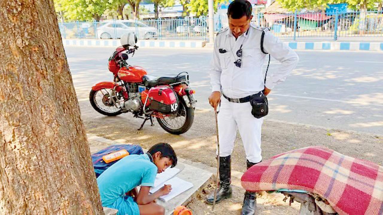 કલકત્તા ટ્રાફિક પોલીસ પ્રકાશ ઘોષ