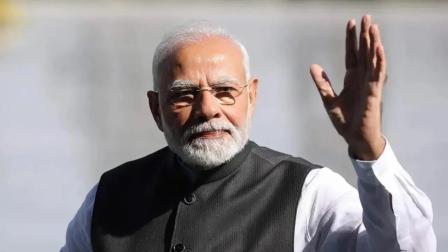 નરેન્દ્ર મોદી (મિડ-ડે)