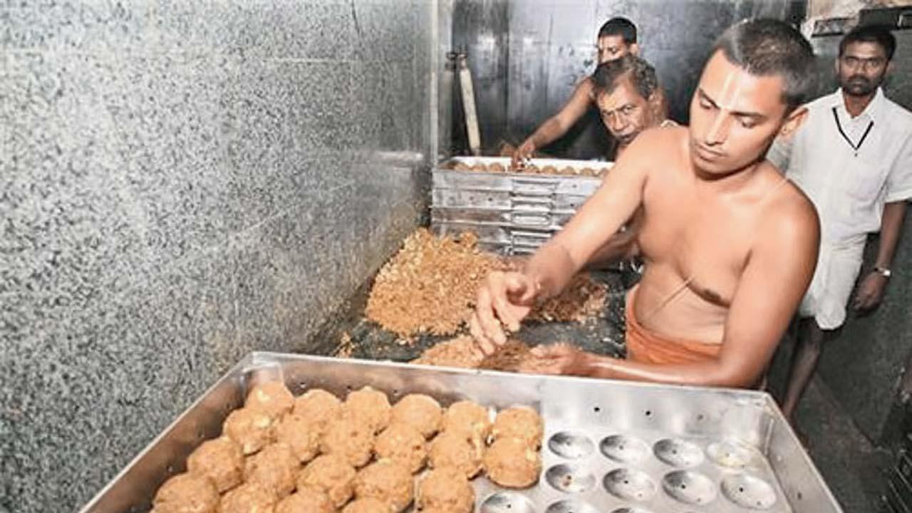 કૈલાશ ચંદ મંગલાને વિશાખાપટનમની પ્રિવેન્શન ઑફ મની-લૉન્ડરિંગ ઍક્ટ (PMLA) કોર્ટમાં રજૂ કરવામાં આવ્યો હતો અને કોર્ટે તેને જુડિશ્યલ કસ્ટડીમાં મોકલી દીધો છે.