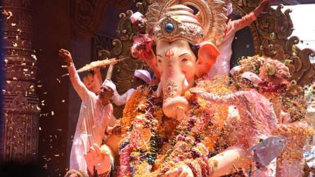 તમને નથી લાગતું કે ગણેશ-ઉપાસનાનું સાચું સ્વરૂપ ધીમે-ધીમે લુપ્ત થતું જાય છે?