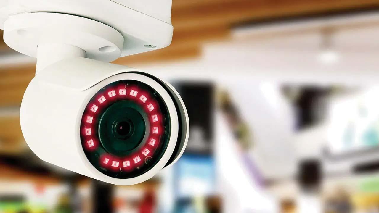 કોસ્ટલ રોડ પરના CCTV કૅમેરા નકામા નીવડી રહ્યા છે સ્પીડ-બહાદુરો સામે