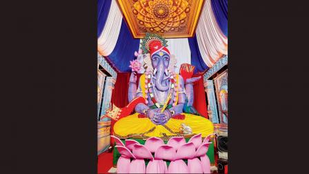શ્રીનાથજીના સ્વરૂપમાં બિરાજમાન ગિરગાવચા મહારાજા 