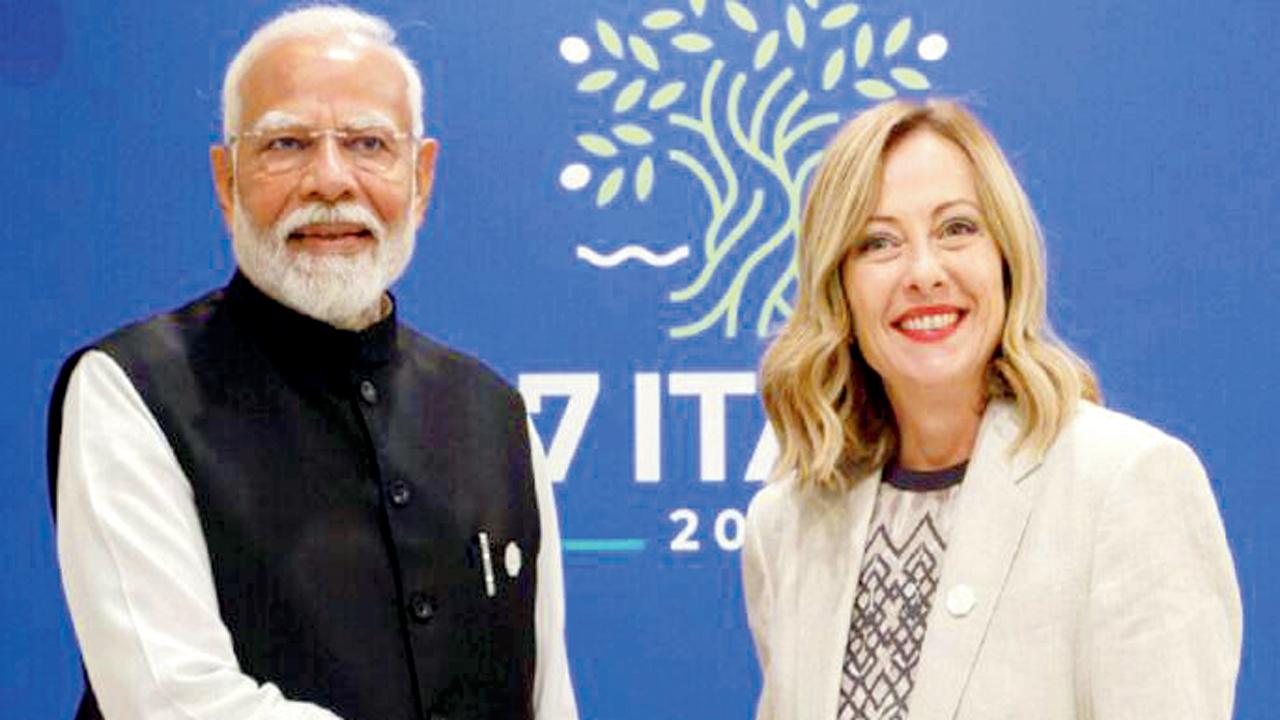 જ્યૉર્જિયા મેલોની બન્યાં ઇટલીના રેકૉર્ડબ્રેકર પ્રાઇમ મિનિસ્ટર, નરેન્દ્ર મોદીએ આપ્યાં અભિનંદન
