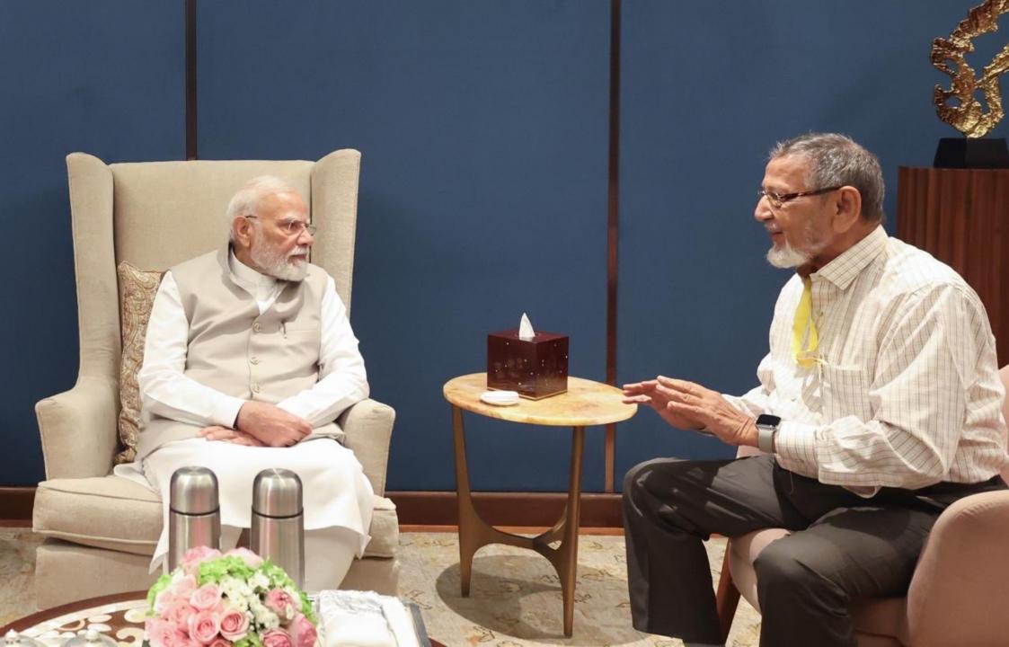 PM નરેન્દ્ર મોદી અને અસગરઅલી વોહરા