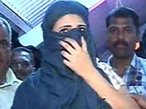 હાઈપ્રોફાઈલ સેક્સ રેકેટમાં ગુજરાતી ટીવી અભિનેત્રી સહિત 2ની ધરપકડ