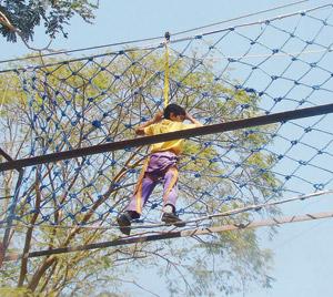 ચાલો ચડીએ પ્રકૃતિના ખોળે, સાહસના હિલોળે