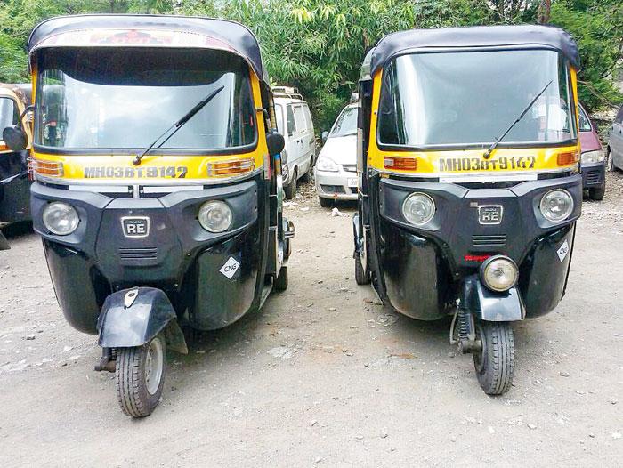એક જ નંબરની બે રિક્ષા